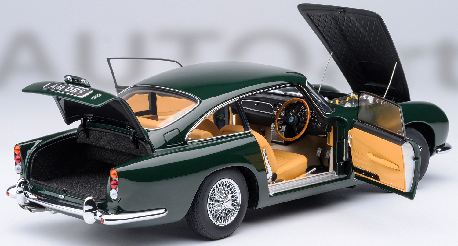 Vitesse 20601.Vitesse Aston Martin DB5 in British racing green Vitesse 20601.Vitesse Aston Martin DB5 in British racing green