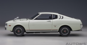 Autoart Toyota Celica Liftback 2000GT (RA25) 1973 Weiss
