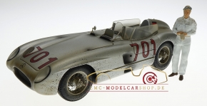 Figutec Figure Racing driver, dirty, 1:18