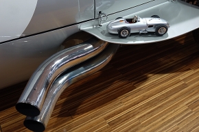 CMC Mercedes-Benz W196, Hans Herrmann, Signature Édition Diorama