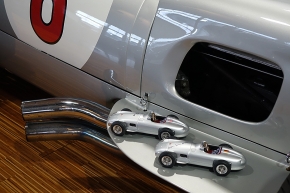 CMC Mercedes-Benz W196, Hans Herrmann, Signature Édition Diorama