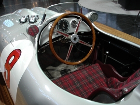 CMC Mercedes-Benz W196, Hans Herrmann, Signature Édition Diorama