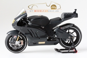 Minichamps Ducati Desmosedici - Valentino Rossi - Test 2011