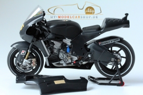 Minichamps Ducati Desmosedici - Valentino Rossi - Test 2011